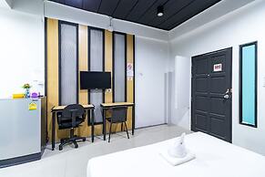 CS Klongtoey Grand Resort