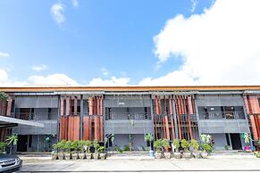 CS Klongtoey Grand Resort