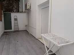 Beautiful Modern Aprt with 1BR in DT Athens