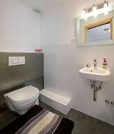 Holiday Home Secret Garden