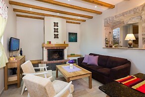 Holiday Home Secret Garden