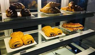 Pearl Hotel & Residence