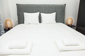 Amazing Modern Apt in Athens DT