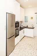 Amazing Modern Apt in Athens DT