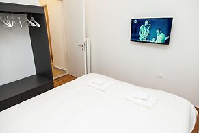 Amazing Modern Apt in Athens DT