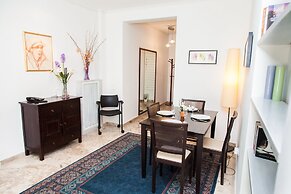 Calm Oasis Apartment in Marousi