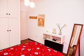 Calm Oasis Apartment in Marousi