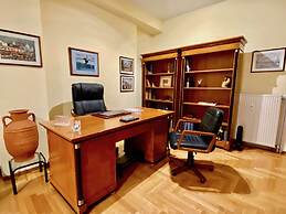 Chic Elegant New Apartment - Kolonaki