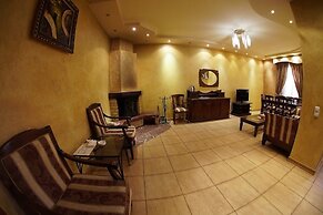 Armenian Village Park Hotel