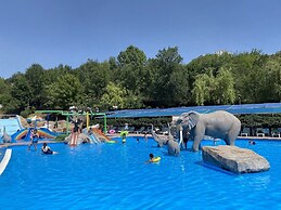 Armenian Village Park Hotel