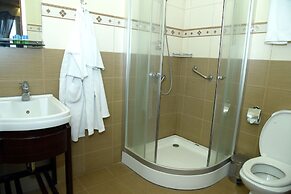 Armenian Village Park Hotel