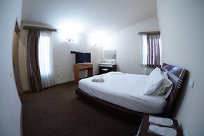 Armenian Village Park Hotel