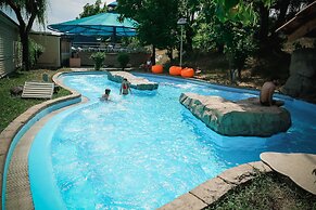 Armenian Village Park Hotel