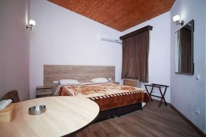 Armenian Village Park Hotel