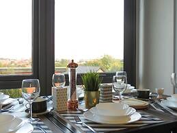 Tudors eSuites City Centre Apartment