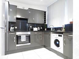 Tudors eSuites City Centre Apartment