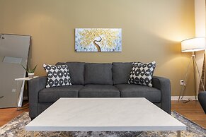 Luxury Med Center Fully Equipped King Sized Bed Condos