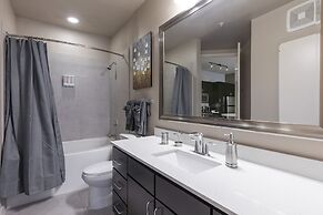 Luxury Med Center Fully Equipped King Sized Bed Condos