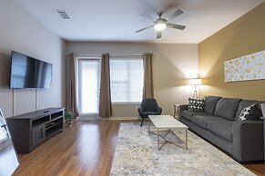 Luxury Med Center Fully Equipped King Sized Bed Condos