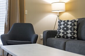 Luxury Med Center Fully Equipped King Sized Bed Condos