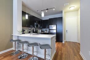 Luxury Med Center Fully Equipped King Sized Bed Condos