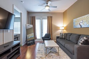 Luxury Med Center Fully Equipped King Sized Bed Condos