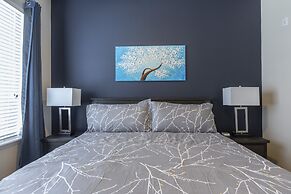 Luxury Med Center Fully Equipped King Sized Bed Condos