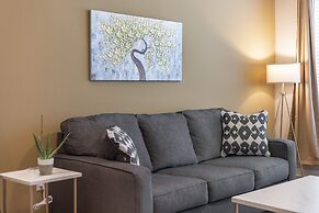 Luxury Med Center Fully Equipped King Sized Bed Condos