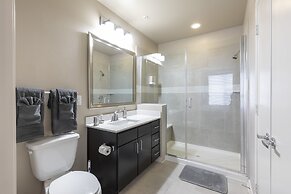 Luxury Med Center Fully Equipped King Sized Bed Condos