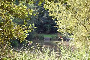 Hollicarrs - Honeycomb Lodge