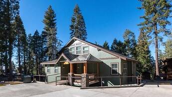 Scenic Wonders Half Dome Loft 3 Bedroom