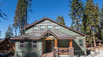 Scenic Wonders Half Dome Loft 3 Bedroom