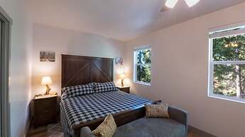 Scenic Wonders Half Dome Loft 3 Bedroom