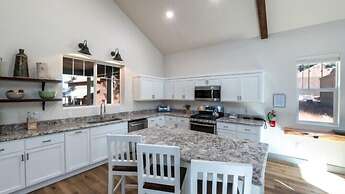 Scenic Wonders Half Dome Loft 3 Bedroom