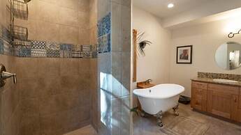 Scenic Wonders Blue Sky Lodge 3 Bedrooms