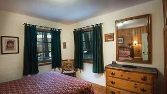 Scenic Wonders Bassett Cabin 5 Bedrooms