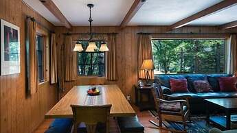 Scenic Wonders Bassett Cabin 5 Bedrooms