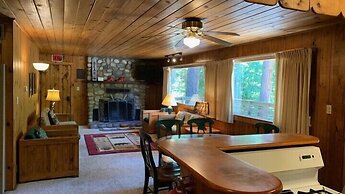 Yosemite Scenic Wonders Along the River