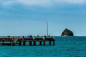 Luxury Apartment at Sea Temple Palm Cove 2 Bed 2 Bath