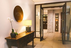 Luxury Apartment at Sea Temple Palm Cove 2 Bed 2 Bath