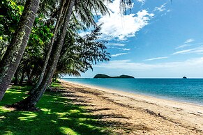 Luxury Apartment at Sea Temple Palm Cove 2 Bed 2 Bath