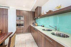 Luxury Apartment at Sea Temple Palm Cove 2 Bed 2 Bath