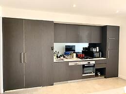 ReadySet Apartments Fulton Lane