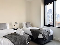 ReadySet Apartments Fulton Lane