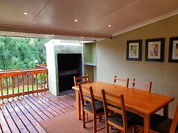 Mountain View Cottages Self Catering