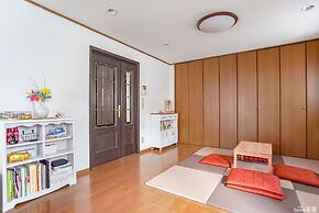 Villa Traditional Designer House Shin Itabashi