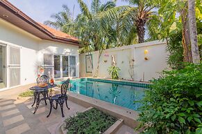 2 Bed Majestic Villa Near Beach