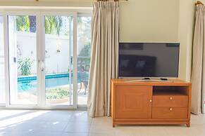 2 Bed Majestic Villa Near Beach