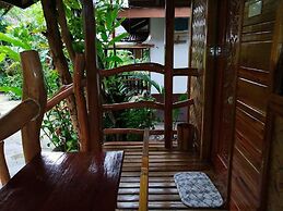 BING-VICE Tourist Inn