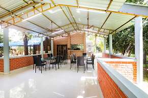 Nature Breeze Resort and Spa